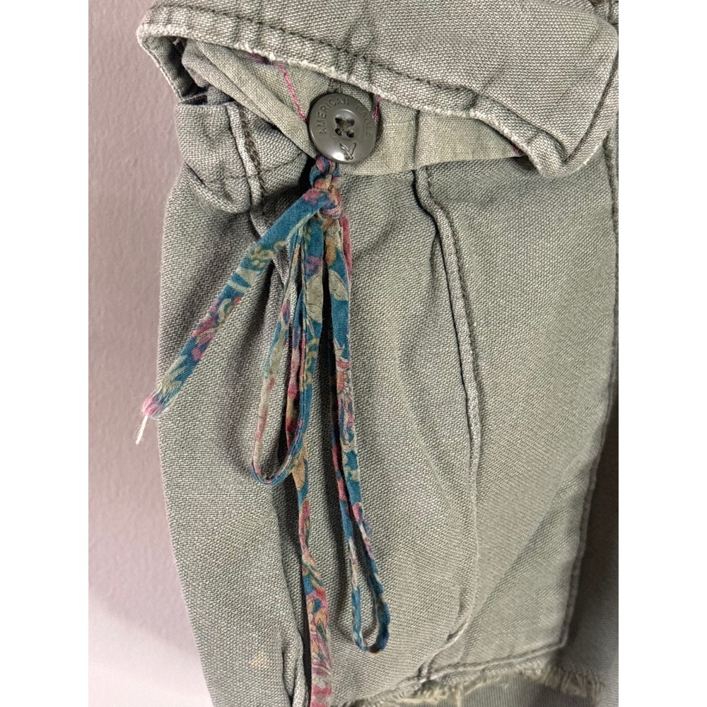 American Eagle Olive Green Cargo Shorts Women Frayed Hem Floral Ties Utility - Picture 6 of 10